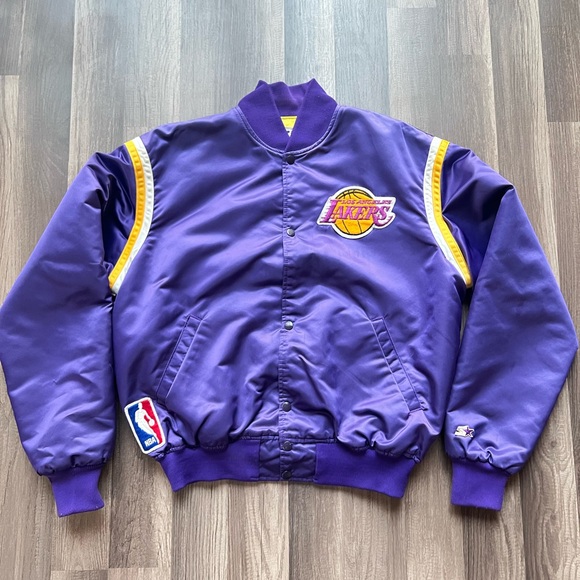 Los Angeles Lakers NBA Vtg starter jacket RARE sz XL autographed #32 - Picture 1 of 7